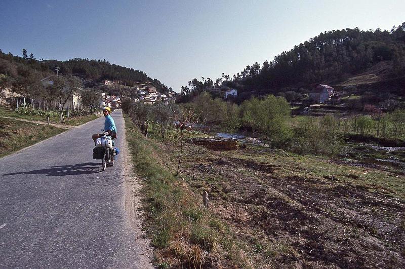 WT 2200 304-37 Portugal.jpg